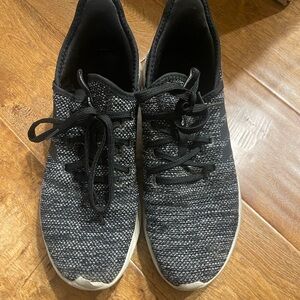 Adidas Cloud Sneakers Size 8.5